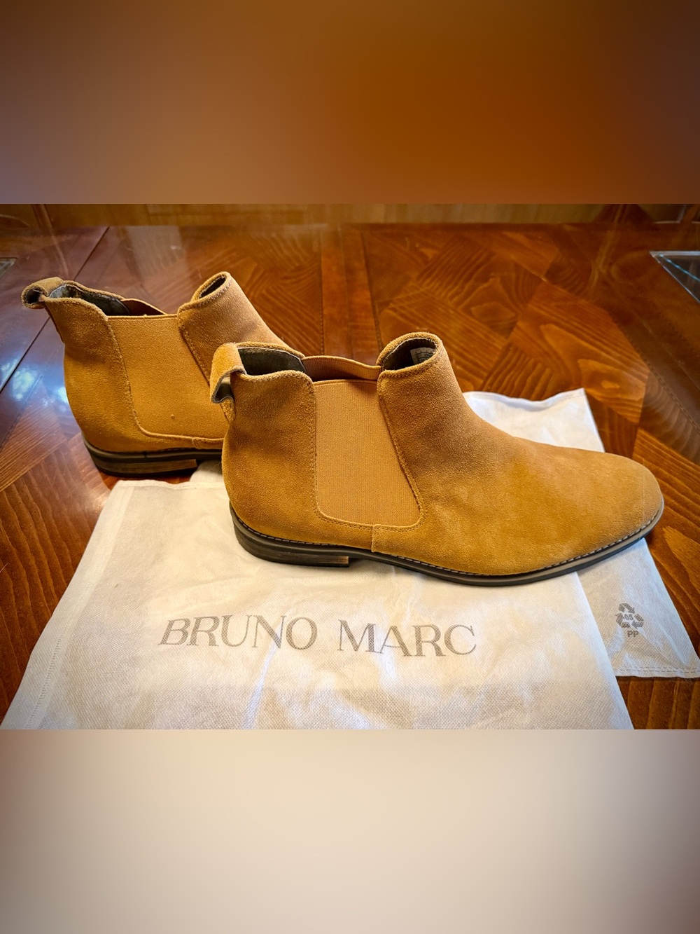 Bruno Marc Men’s Classic Chelsea Ankle Suede Boots